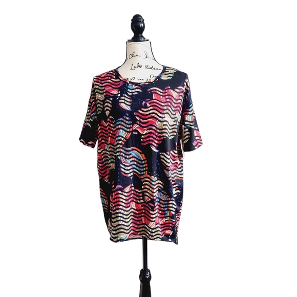 NWT LulaRoe Irma Floral Tunic Top Short Sleeve XXS - Picture 2 of 8